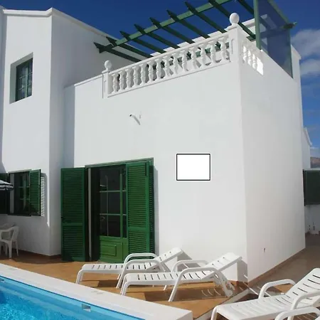 Puerto Del Carmen Sleeps 6 Pool Wifi Villa Puerto del Carmen